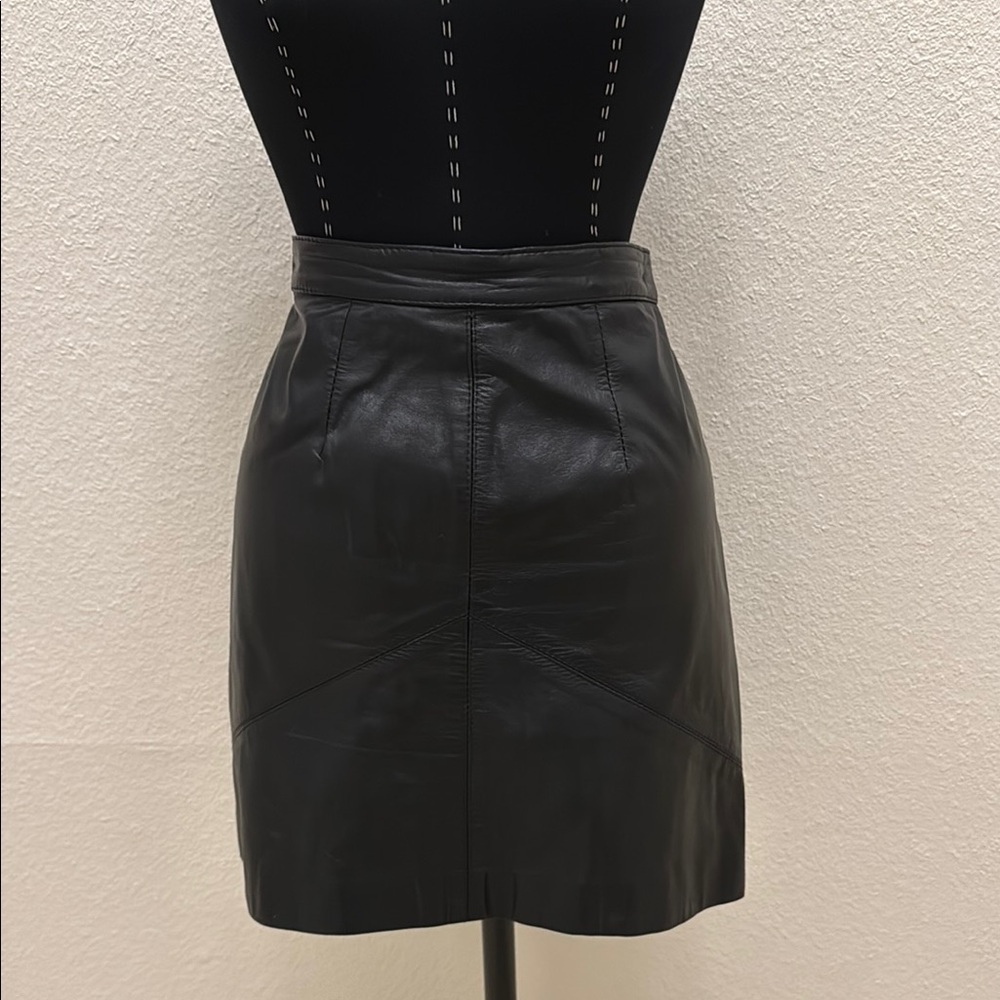 Elegant Black Leather Skirt